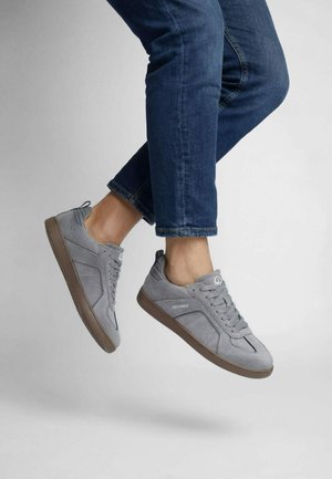 Giesswein, Sneakers laag - schiefer