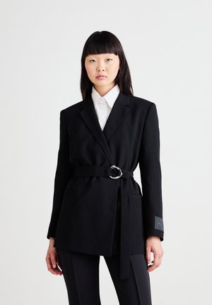 APIA - Blazer - black