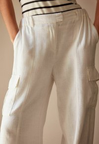 Next - WIDE LEG  - Pantaloni cargo - white Imagine miniatură 1