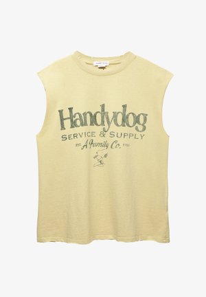 Svetlo žltý bezrukávový tričko z bavlny, s zeleným potlačeným textom "Handydog Service & Supply" a malou ilustráciou Snoopyho.