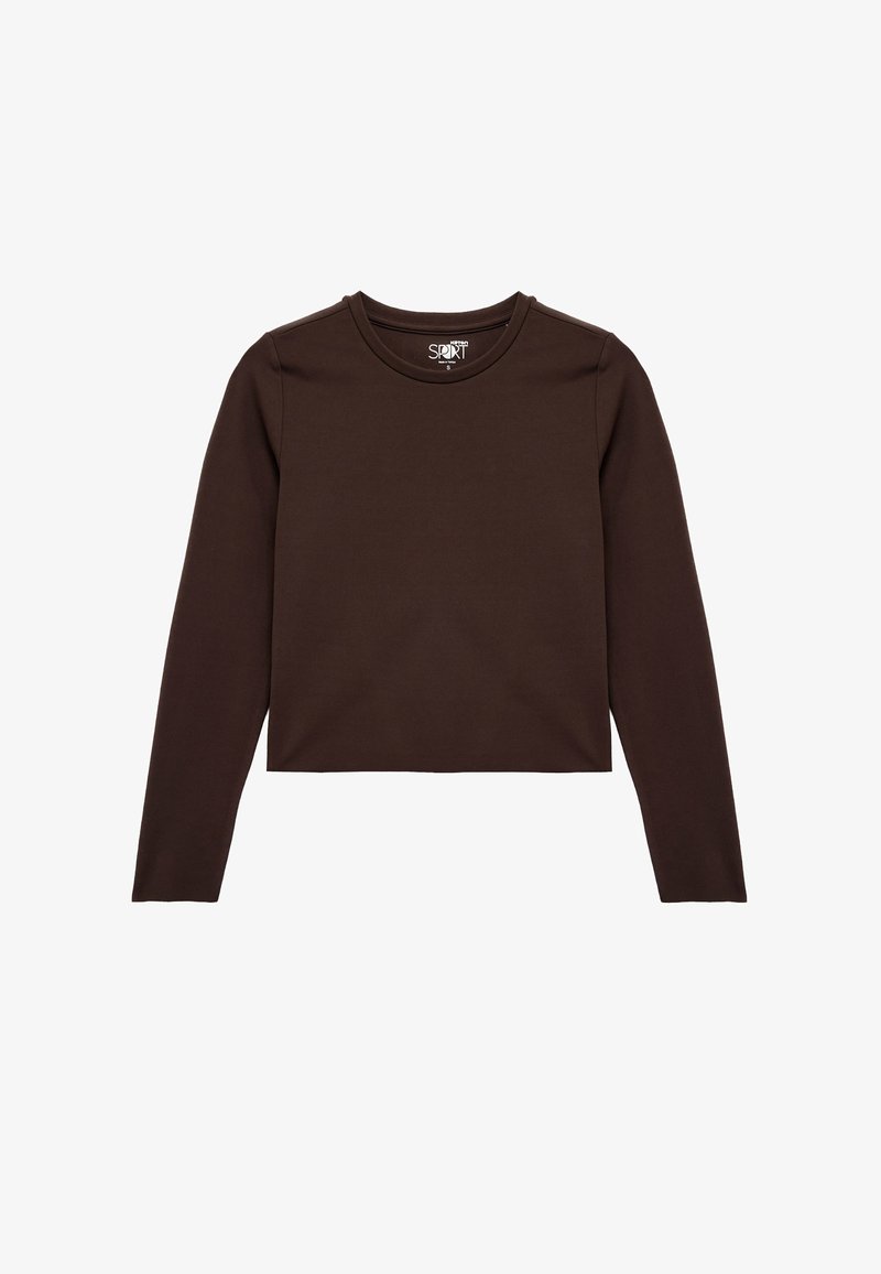 Brauner, langärmeliger Cropped-Top aus glattem Baumwollstoff. Verfügt über einen runden Halsausschnitt und ein einfaches, minimalistisches Design ohne sichtbare Muster.