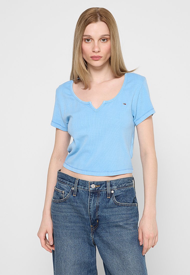 Tommy Jeans T-shirt basic blauw Tommy Jeans T-shirt basic blauw