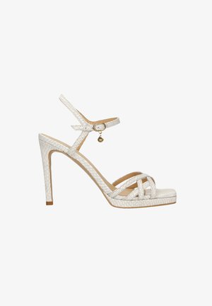 Sandals - beige