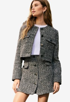 CROPPED BOUCLE BUTTON THROUGH REGULAR FIT - Giacca leggera - black white