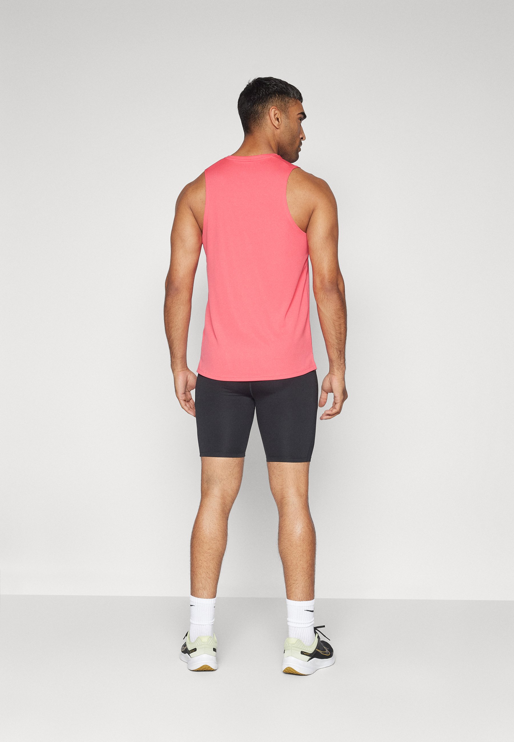 nike dri fit short leggings