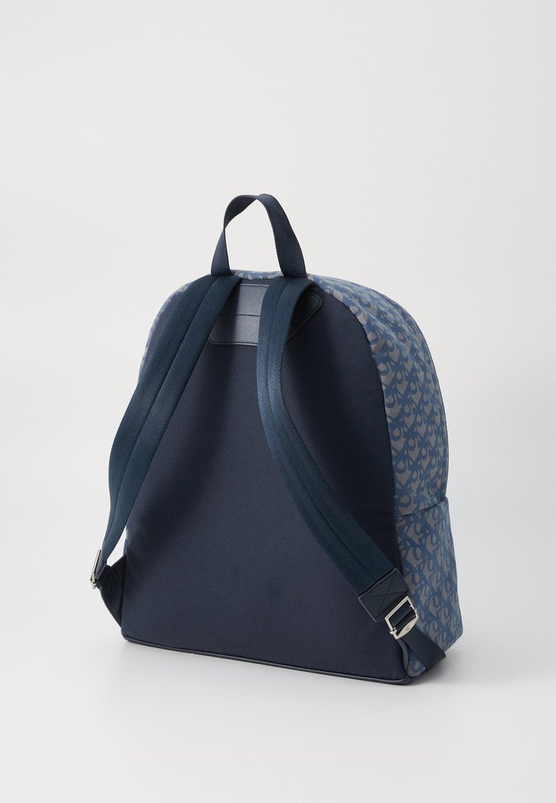 Calvin Klein Jeans LOGO ROUND - Malý batoh - atmosphere/blue indigo