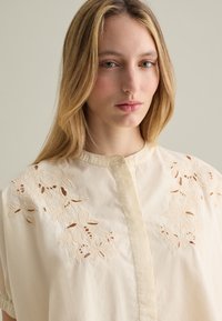 PIOMBO Blouse - white