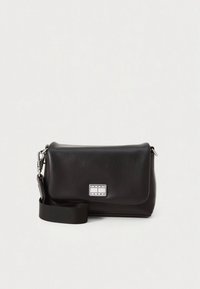Tommy Jeans AMERICAN COOL FLAP CROSSOVER - Skuldertasker - black