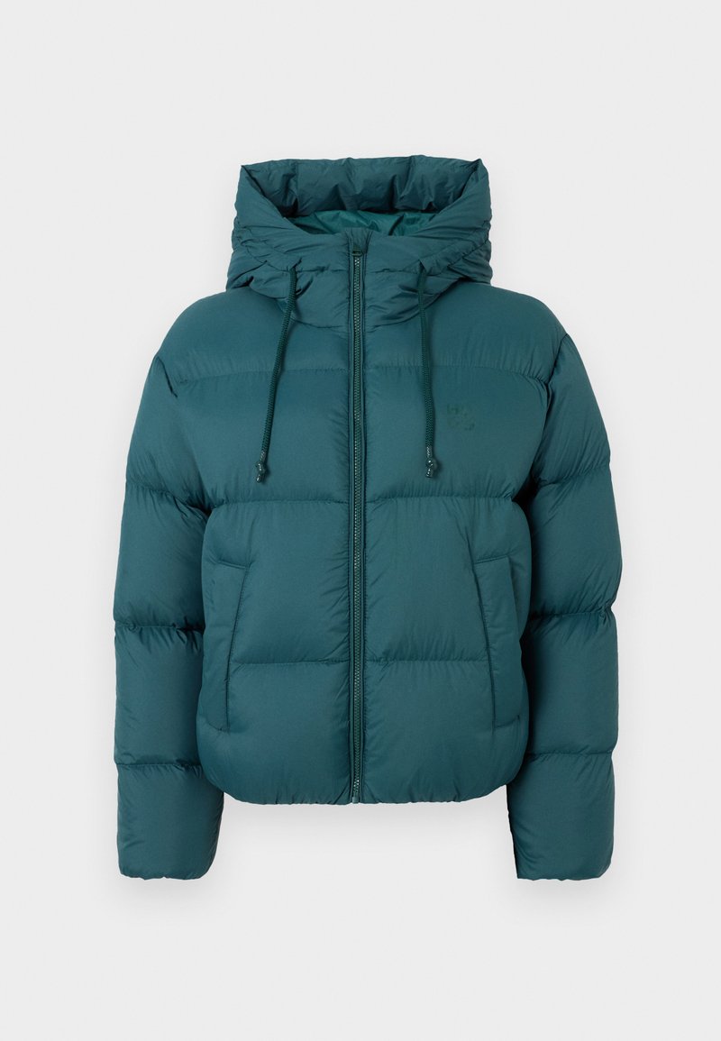 Casaco puffer teal com fecho de zip, capuz e cordões. Apresenta um design acolchoado e punhos elásticos para aquecimento.