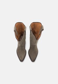 Pavement NIKKI - Cowboy/Biker boots - khaki