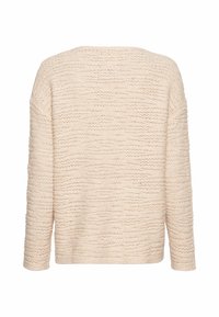 Beige gestrickter Pullover mit langen Ärmeln, der ein strukturiertes, wellenförmiges Muster und einen weiten, runden Ausschnitt aufweist. Nur Rückansicht.