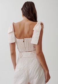 CHANCERY HENNESY  - Blouse - pale pink jacquard