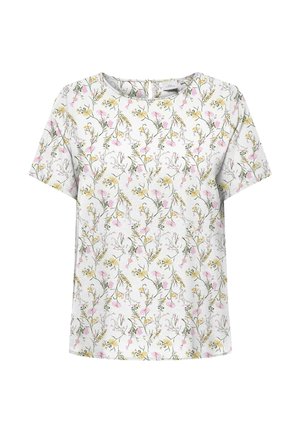 Witte blouse met korte mouwen en een bloemenpatroon met roze en gele bloemen, groene stelen, en een losse pasvorm. Glad oppervlak.