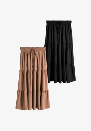Twee laagrokken: de ene in zacht beige met een trekkoord in de taille en een gerimpelde zoom, de andere in zwart met vergelijkbare ontwerpkenmerken.