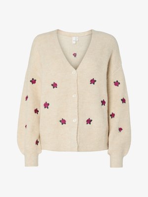 Cardigan em tricot bege com decote em V, textura canelada, fecho frontal com cinco botões e rosas cor-de-rosa bordadas. Mangas longas com punhos ajustados.