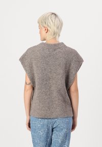 Pieces PCNOSIE PONCHO - T-shirt básica - fossil
