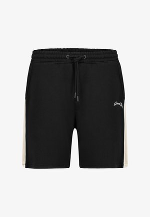 Schwarze Sportshorts mit weißen Seitenstreifen, elastischem Bund, Kordelzug, seitlichen Taschen und kleinem weißen "Good Stuff"-Schriftzug am rechten Bein.