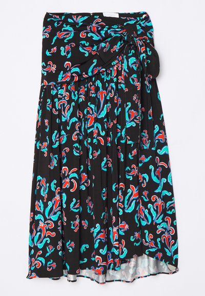 Fustă midi neagră cu un model floral colorat în nuanțe de roșu și turcoaz, având un brâu legat și un design plisat pentru o textură suplimentară.