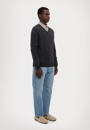 SLIM FIT WASHABLE WOOL V-NECK JUMPER - Maglione - dark granite
