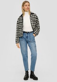 s.Oliver BOYFRIEND - Relaxed fit jeans - blau