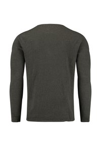 Langärmliges, dunkelgrünes Strickoberteil mit rundem Ausschnitt und glatter Textur, das ein schlichtes, nahtloses Rückendesign aufweist.
