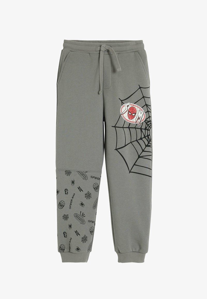 Pantaloni felpati grigi con vita regolabile, caratterizzati da un design a ragnatela e una patch di Spider-Man su una gamba, con vari motivi di ragni sull'altra.
