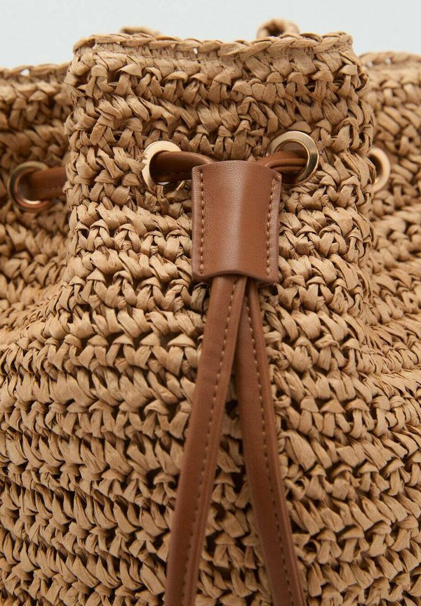 CLARA – Handtasche – beige