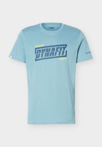 Επιλέχθηκε, smoke blue