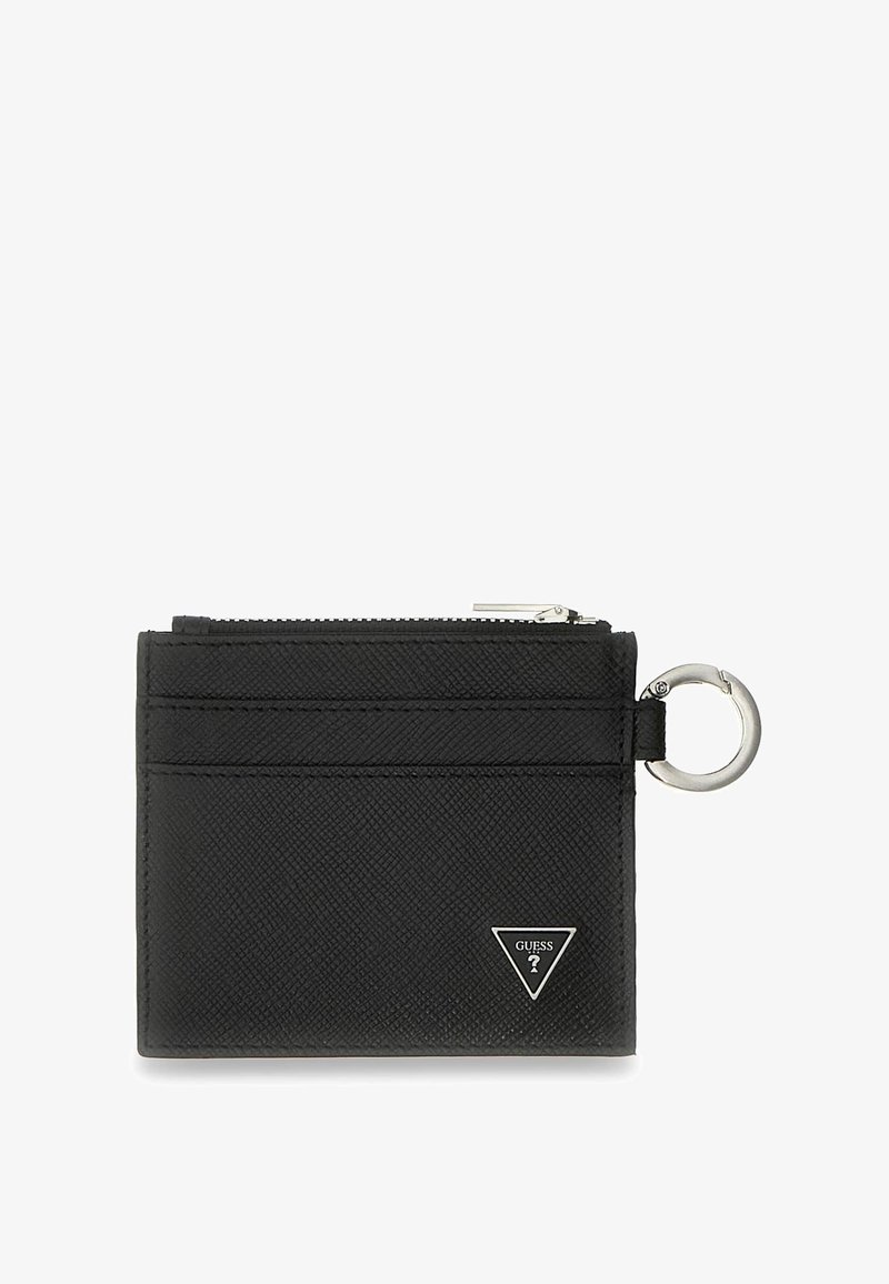 Porte-cartes en cuir noir texturé avec fermeture éclair, trois emplacements pour cartes, porte-clés argenté et logo triangulaire Guess sur le devant.