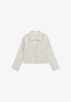 Jachetă albă scurtă, confecționată dintr-un material texturat cu un model țesut. Are guler, buzunare frontale și închidere cu nasturi.