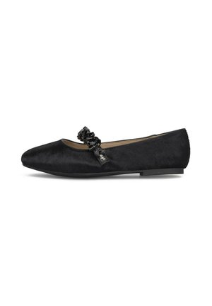 Zapato plano negro con puntera puntiaguda, acabado texturizado y banda decorativa negra con cuentas en la parte superior.