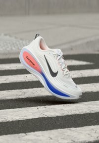 Niet geselecteerd, white/black/atomic pink/racer blue/hydrogen blue/football grey