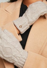 Lipsy COSY CABLE - Sõrmkindad - camel