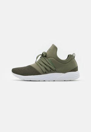 RAVEN S-E15 UNISEX - Sneaker low - army