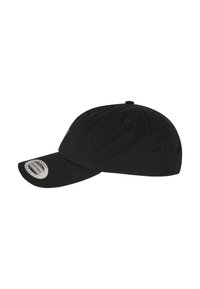Cappellino da baseball nero con visiera curvata, fascia regolabile e design ricamato sulla parte frontale; realizzato in tessuto resistente con una texture liscia.