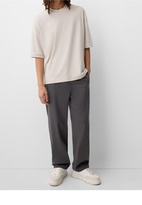 Bershka Teplákové kalhoty - mottled grey