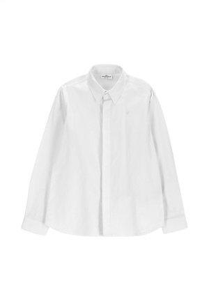 Biała koszula na długi rękaw z kołnierzykiem, ukrytymi guzikami z przodu oraz małym haftowanym logo na piersi.