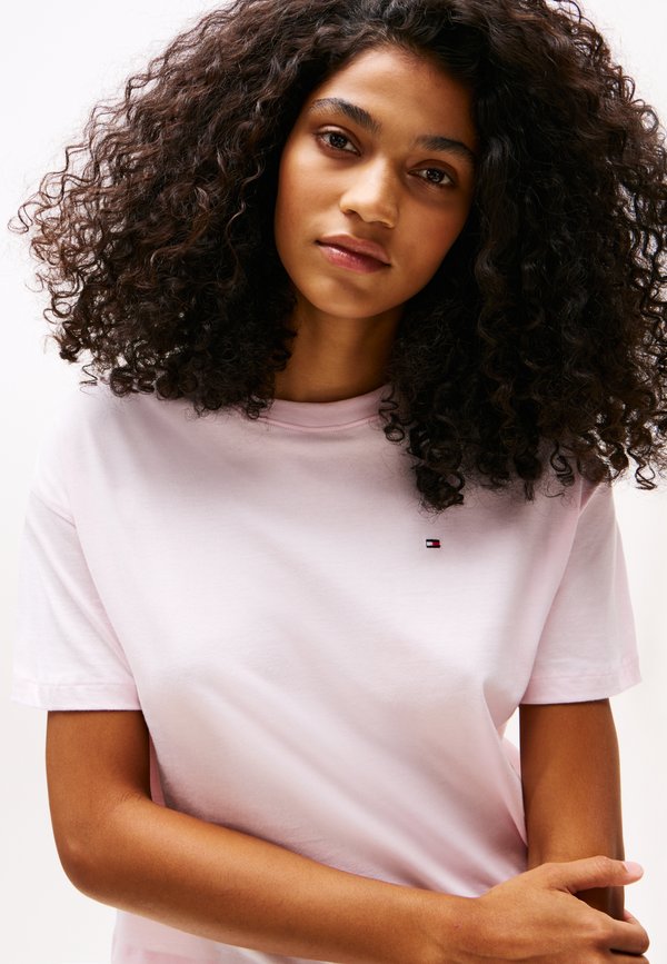 ESSENTIALS SHORT SET - Pyjama set3