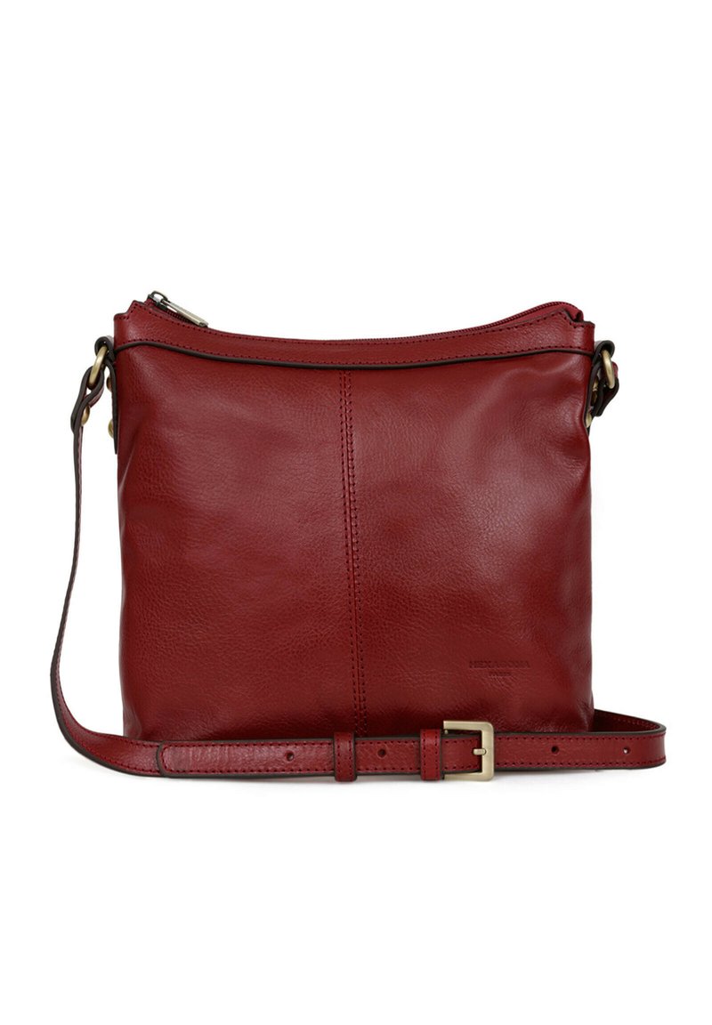 Borsa a tracolla rossa in pelle con una texture liscia, chiusura superiore con zip e una tracolla regolabile. Presenta un logo del marchio inciso in modo sottile sul davanti.