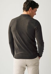 Next STANDARD - Top s dlhým rukávom - brown grey