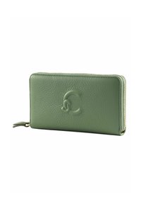 Portefeuille en cuir vert avec une finition texturée, doté d'une fermeture éclair et d'un détail de logo embossé. Les bords sont lisses, avec une fermeture éclair en ton doré.