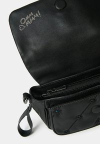 Desigual Umhängetasche - black