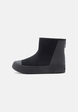 ARCH HYBRID - Ankle boots - black