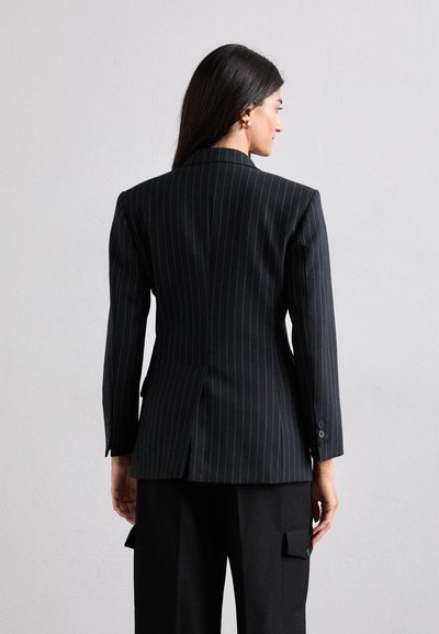 sandro COURBEVOIE - Bleizers - black