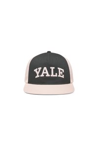 Juoda ir rožinė snapback tipo kepurė, su iškiliu baltu siuvinėtu "YALE" užrašu priekyje ir plokščiu brimu. Tekstūruota medžiaga.