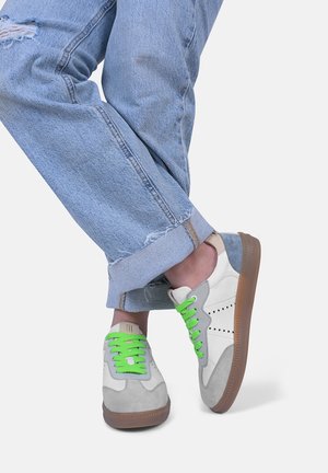 Sneakers laag - weiß grau