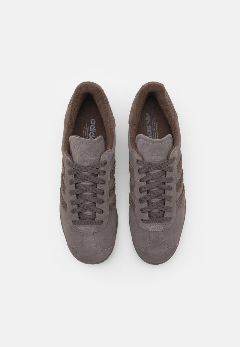 adidas Originals GAZELLE UNISEX - Trainers - charcoal/brown/dark  brown/anthracite - Zalando.co.uk