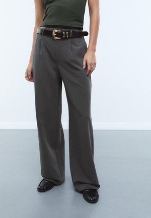 Stradivarius Instappers - black