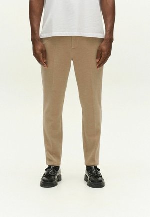 Gabba, GABMONZA CROPPED TASCA FUNE PANT - Pantalones - sand crocker