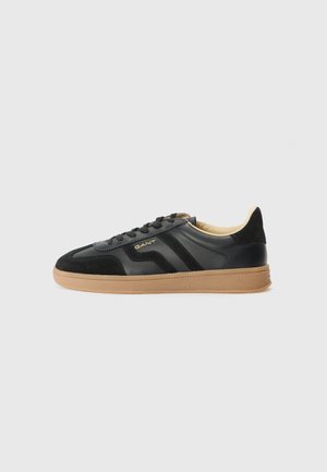 CUZIMA - Baskets basses - black
